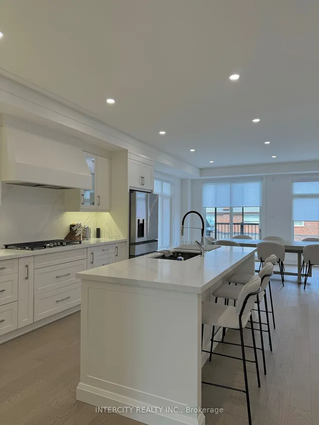 Additional image 4 of 25 St Gaspar Crt