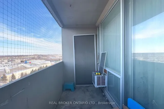 Additional image 27 of 2 GLAMORGAN Ave Unit 1012