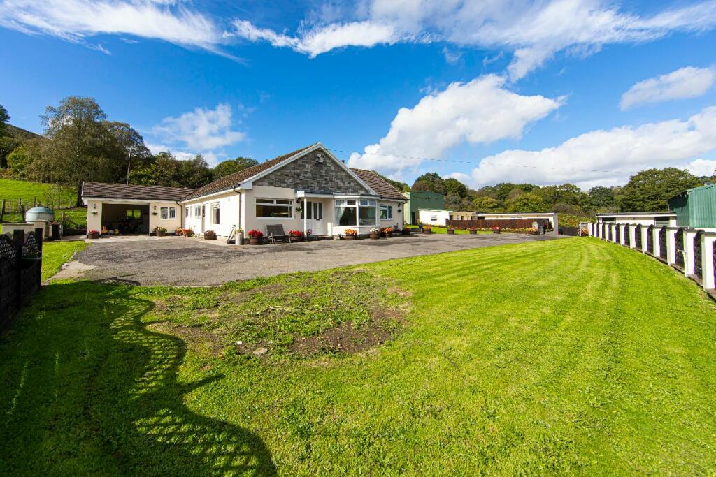 Additional image 48 of Ty'R-y-Wen Farm, Bedlinog, Treharris