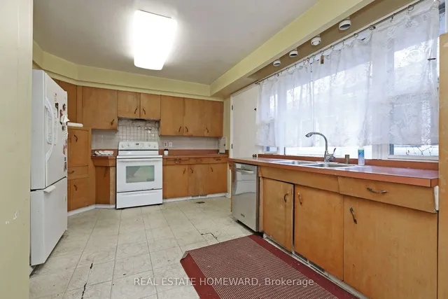 Additional image 5 of 129 Burbank Dr