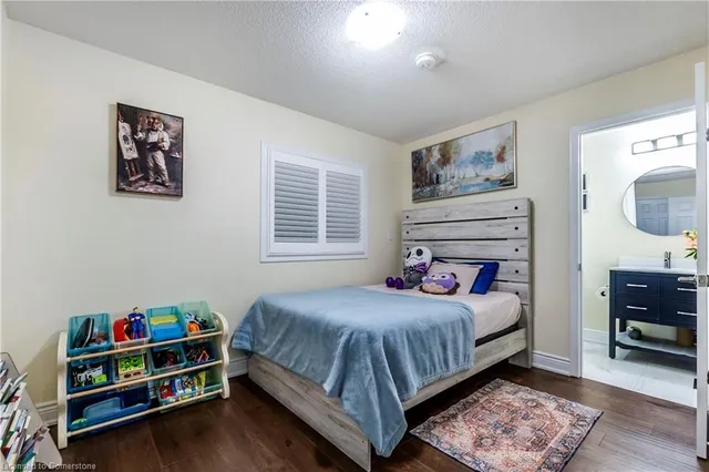 Additional image 33 of 91 Parkvale Dr