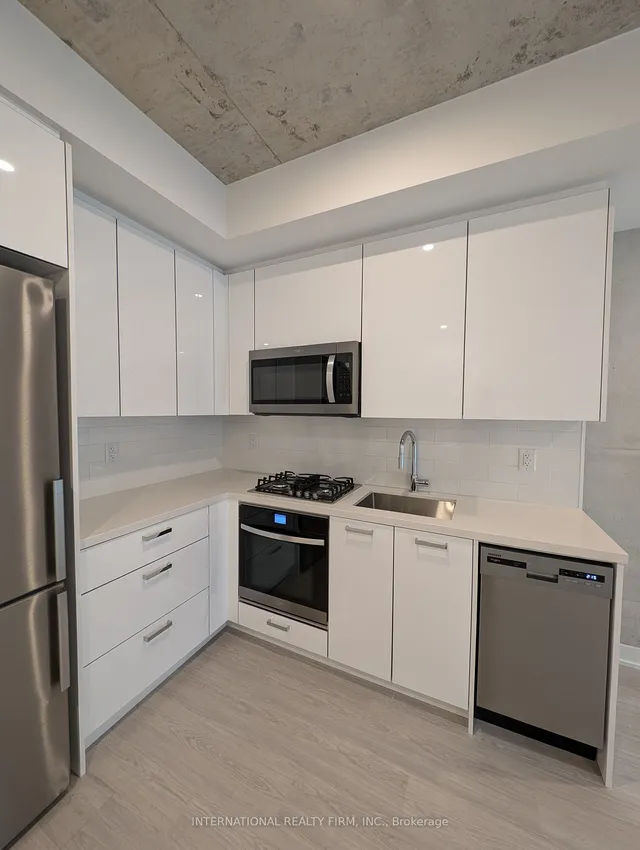 Additional image 4 of 195 mccaul St Unit 313