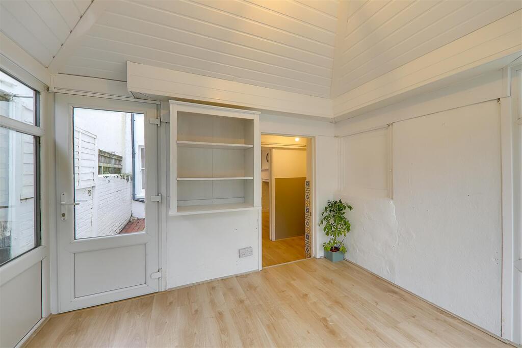 Additional image 16 of King Street, Worthing