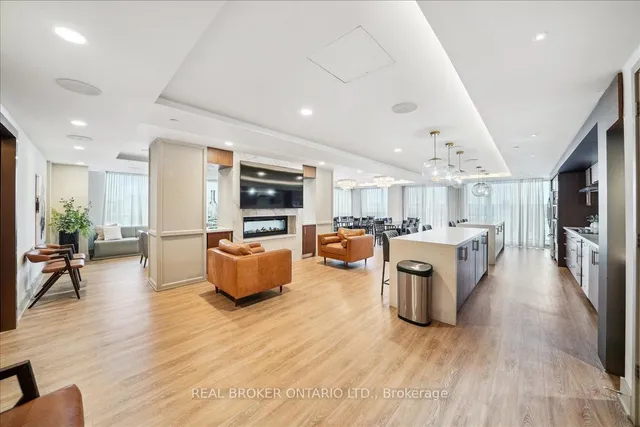 Additional image 28 of 1050 Main St Unit 301