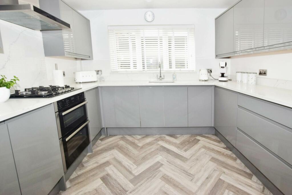 Additional image 12 of Dibbinview Grove, Spital