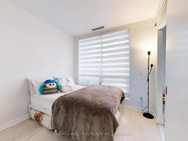 Additional image 15 of 6 Sonic Way Unit 405