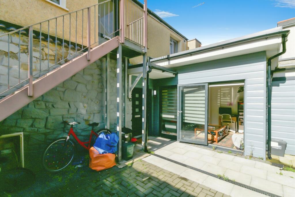 Additional image 11 of Glebe Street, Penarth