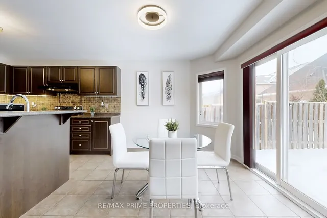 Additional image 17 of 748 CALDWELL Cres