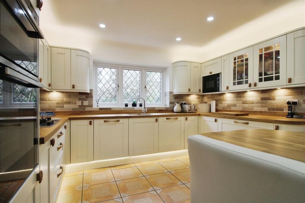 Additional image 4 of Pen Yr Eglwys, Llantwit Fardre, Pontypridd