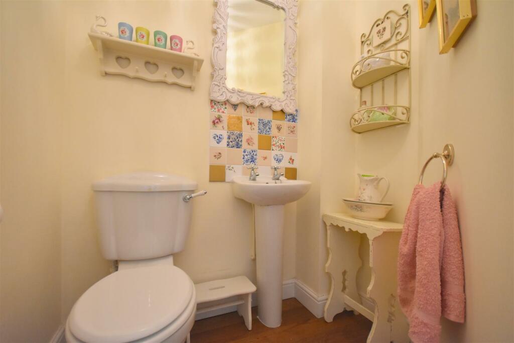 Additional image 9 of Starlight View, 156 Westward Rise, Barry, Vale of Glamorgan, CF62 6NQ