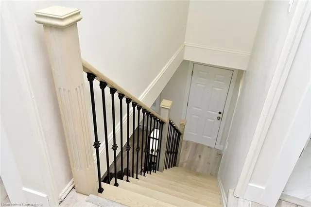 Additional image 21 of 2546 Wilson St