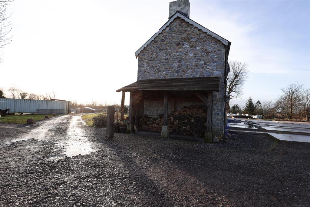 Additional image 27 of St. Nicholas, Vale of Glamorgan, CF5 6SG