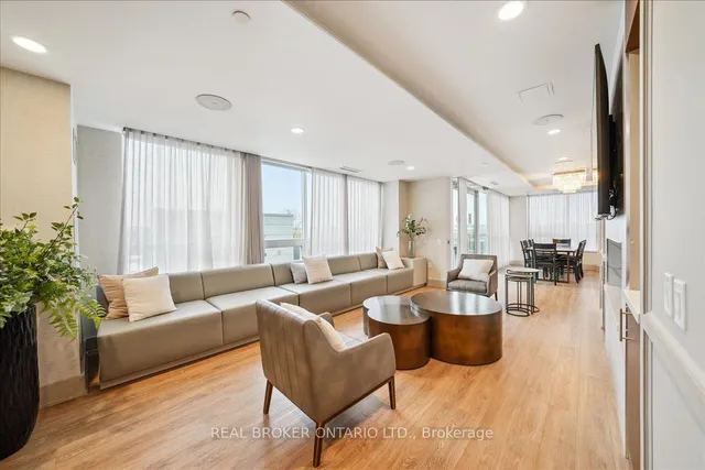 Additional image 26 of 1050 Main St Unit 301