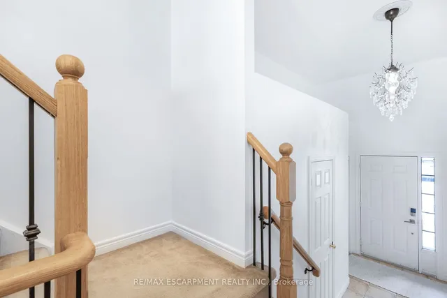 Additional image 4 of 100 Beddoe Dr Unit 110