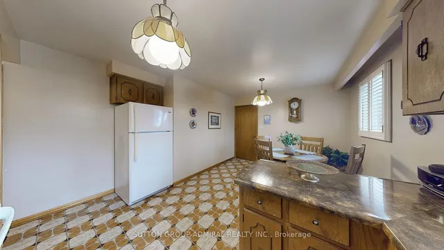 Additional image 19 of 23 St. Paschal Crt