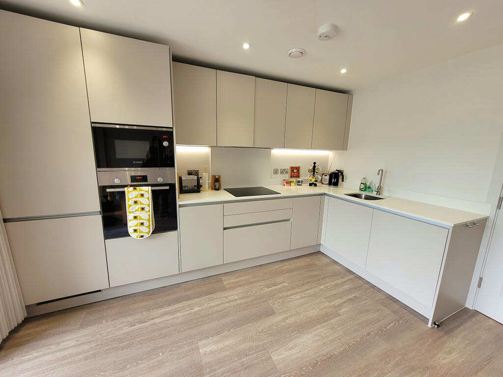 Additional image 7 of THE REST, REST BAY, PORTHCAWL, CF36 3UP