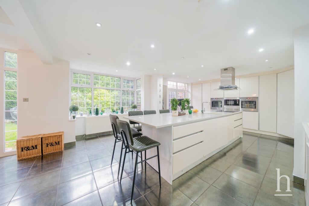 Additional image 4 of Norfolk Drive, West Kirby, CH48