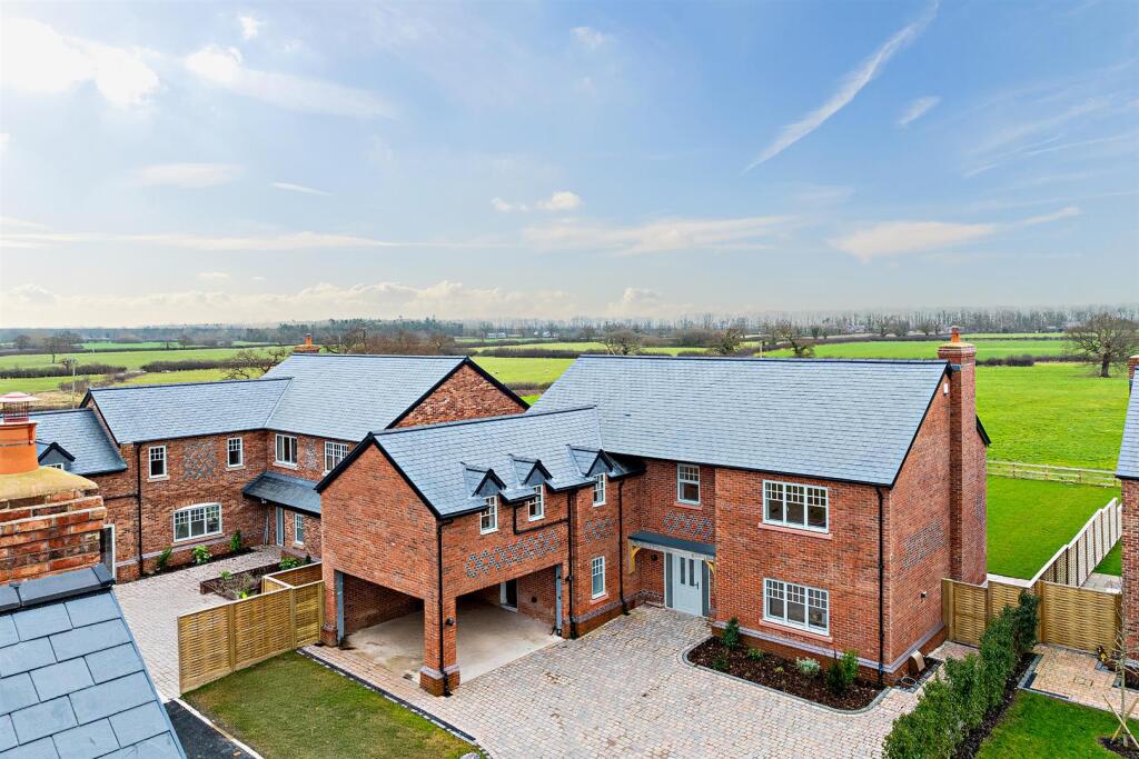 Additional image 7 of Belgrave Garden Mews, Pulford, Chester