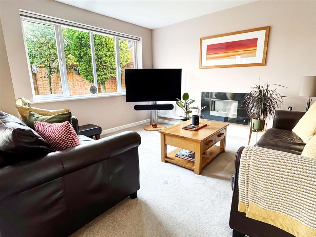 Additional image 21 of Linnet Close, Littlehampton