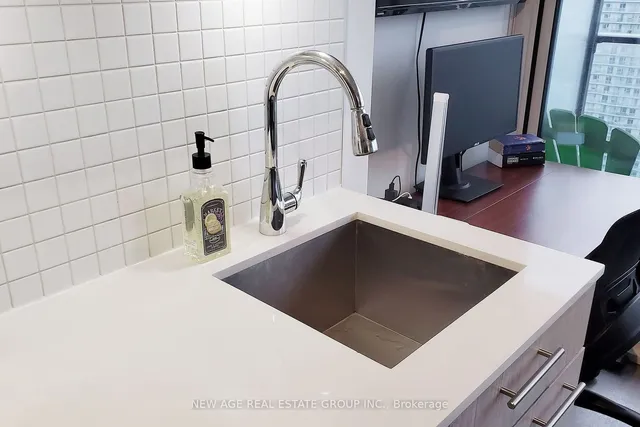 Additional image 14 of 251 Jarvis St Unit 4807