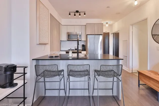 Additional image 4 of 9 Valhalla Inn Rd Unit 306