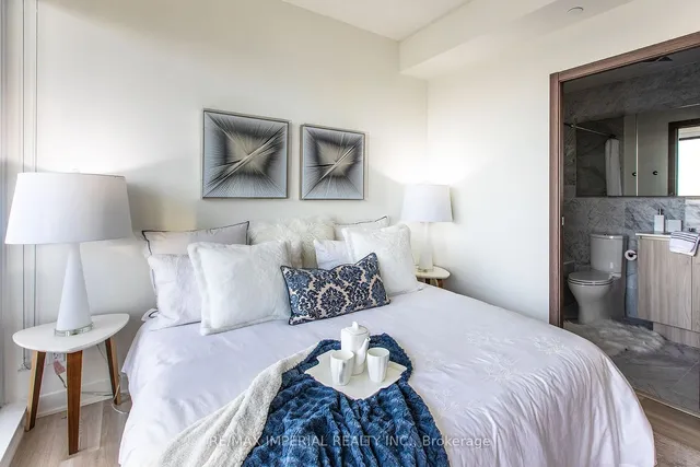 Additional image 8 of 19 Bathurst St Unit 611