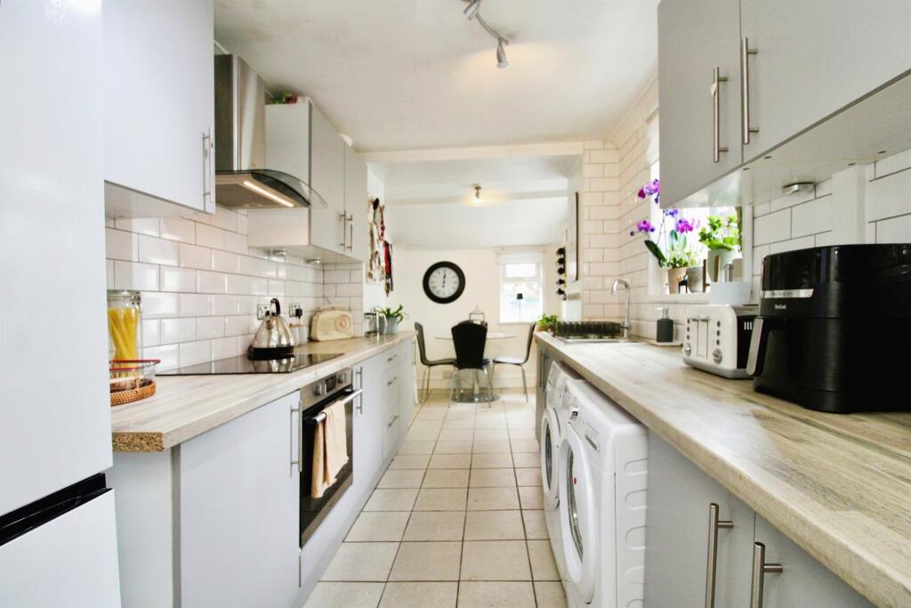 Additional image 15 of Courtenay Road, BARRY