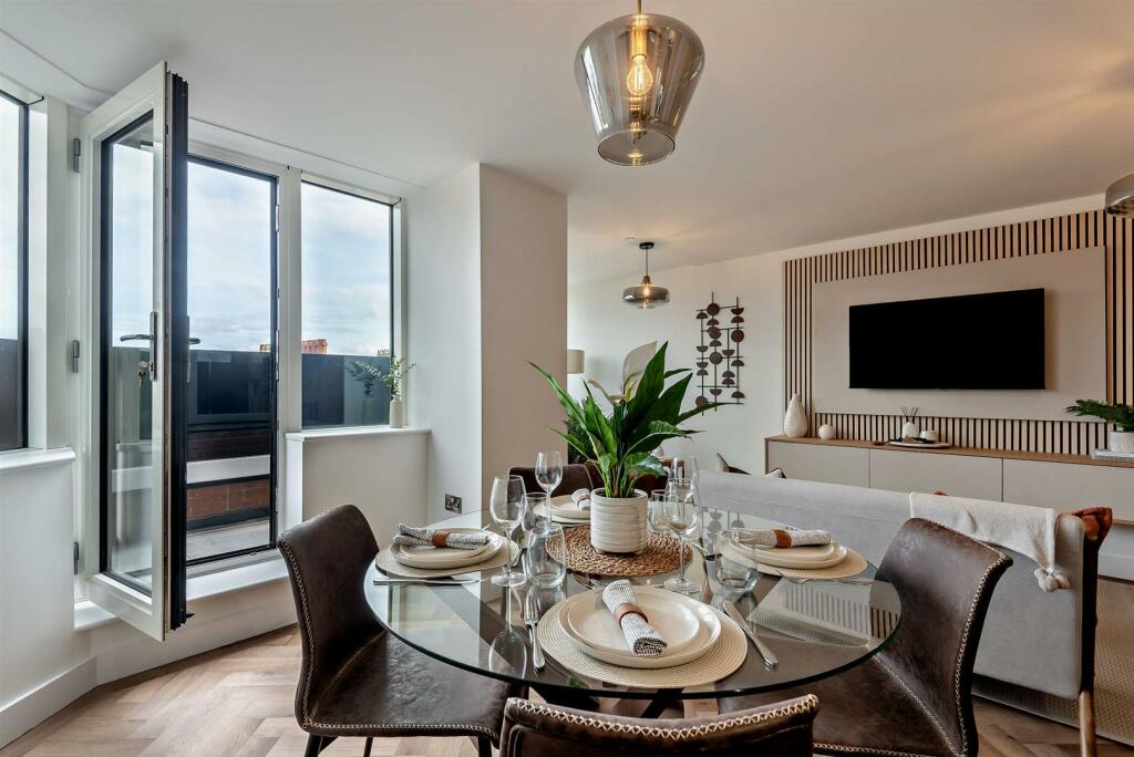 Additional image 5 of Centurion House, Northgate Street, Chester