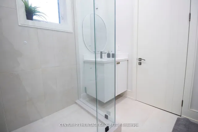 Additional image 26 of 32 Devondale Ave