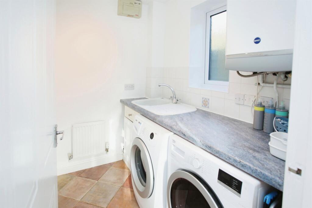 Additional image 7 of Tyle'r Hendy, Miskin, Pontyclun