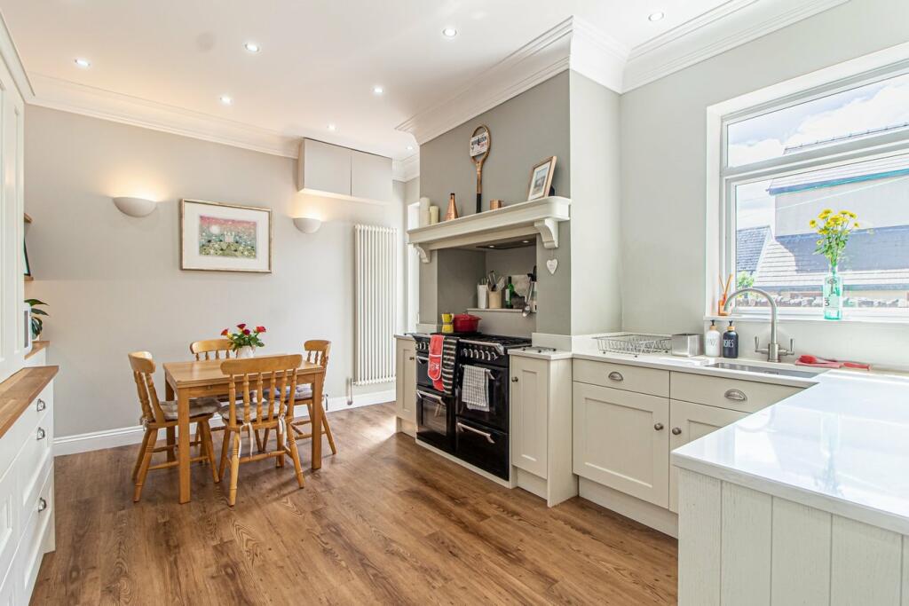 Additional image 10 of Llantrisant Road, Pontyclun, CF72