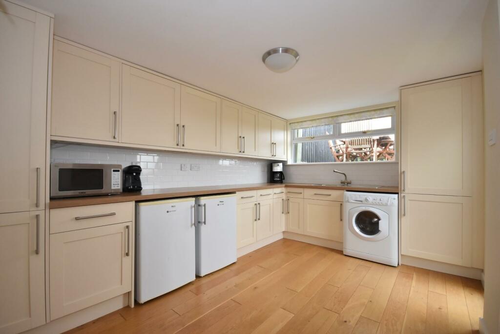 Additional image 11 of 58 Brean Close, Sully, CF64 5TS