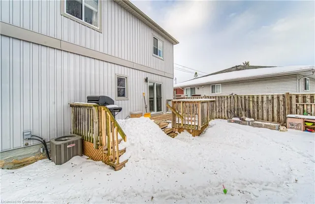 Additional image 42 of 82 Woolwich St