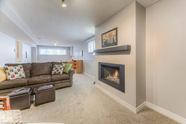 Additional image 30 of 94 Nipigon St