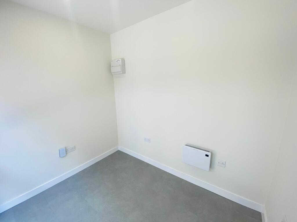 Additional image 5 of Hood Road, Barry, CF62