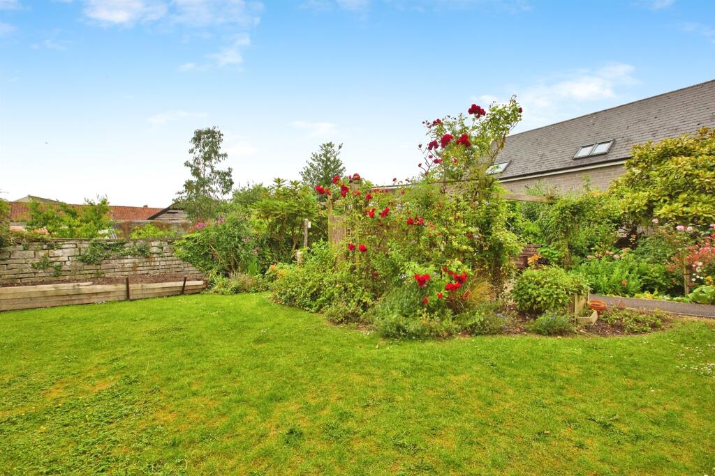 Additional image 12 of Somerton Road, Street