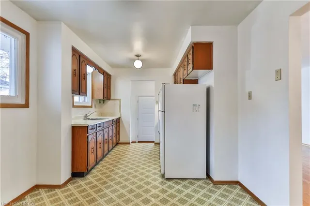 Additional image 15 of 15 Queensbury Dr