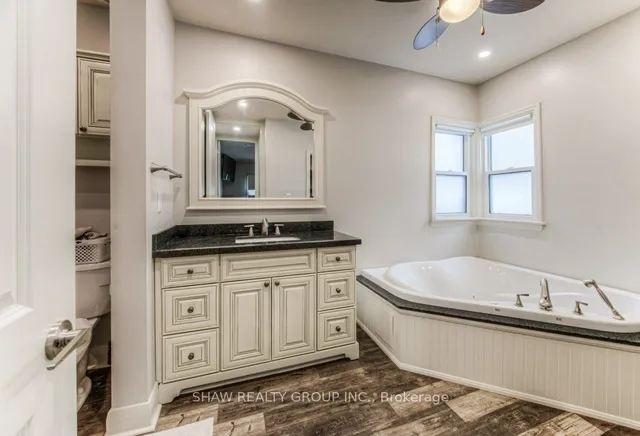 Additional image 19 of 39 Turner Ave