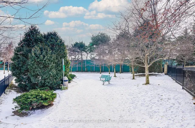 Additional image 40 of 32 Kenaston Gdns Unit TH103