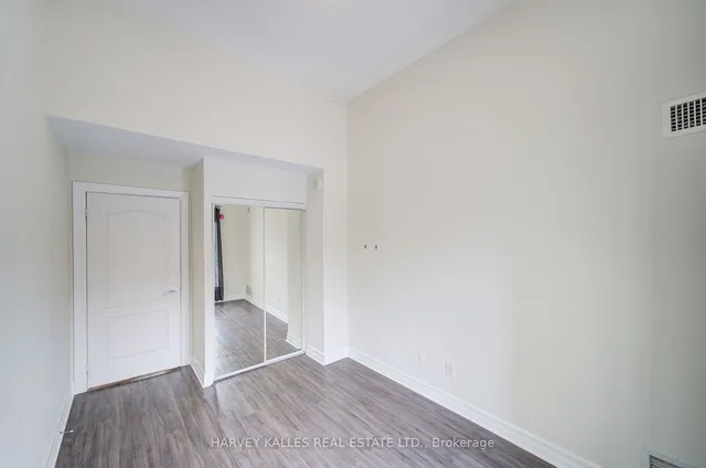 Additional image 17 of 32 Kenaston Gdns Unit TH103