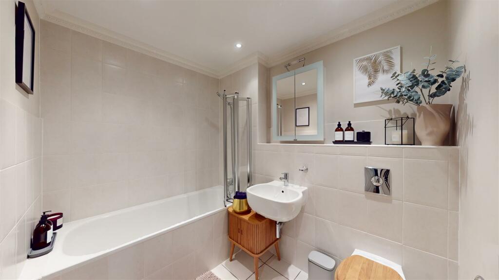 Additional image 8 of Western Courtyard, Talygarn, Pontyclun