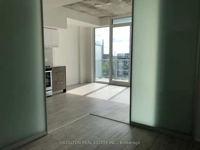 Additional image 14 of 15 Baseball Pl Unit 815