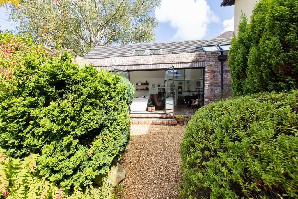 Additional image 39 of DAKOTA HOUSE, Croft Drive East, CH48