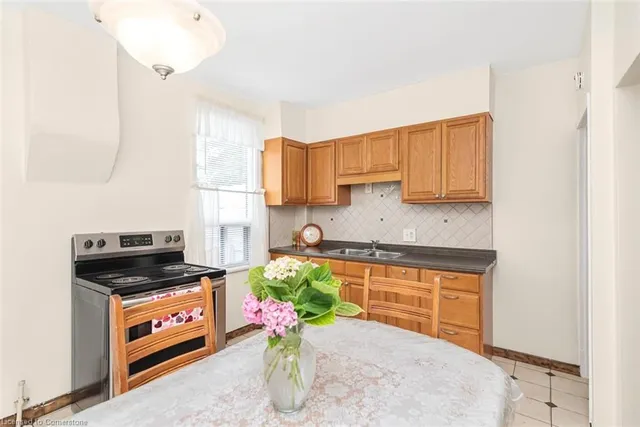 Additional image 20 of 62 Francis St