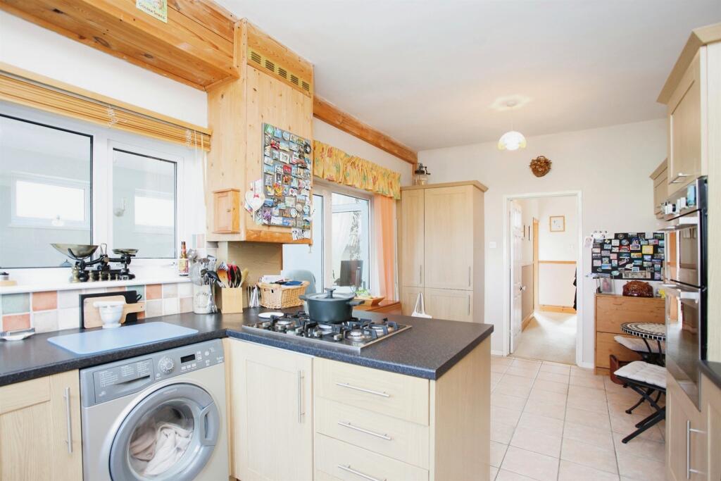 Additional image 10 of Crescent Road, Caerphilly