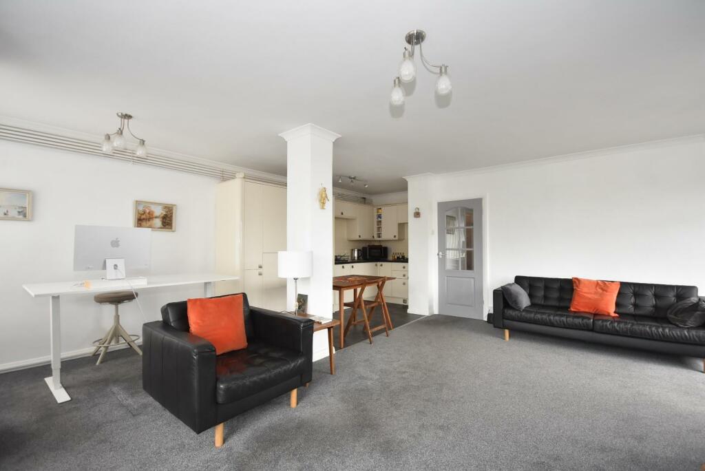 Additional image 9 of 54 Seabank, The Esplanade, Penarth, CF64 3AR