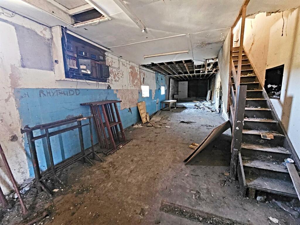 Additional image 2 of Cyrchygwas Road, Pontypridd