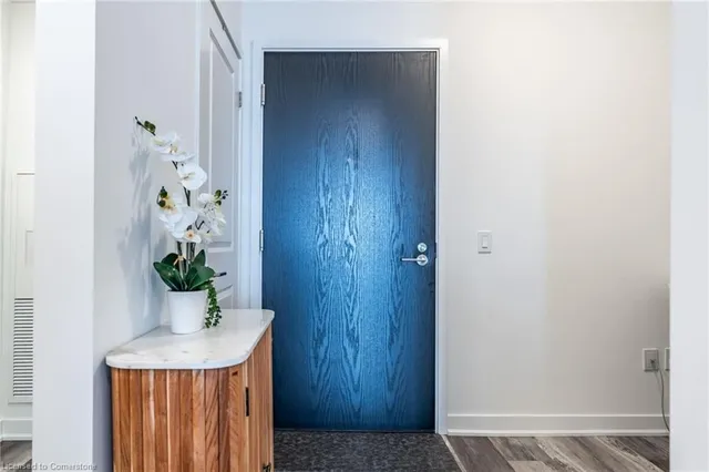 Additional image 10 of 2007 James St Unit 1305