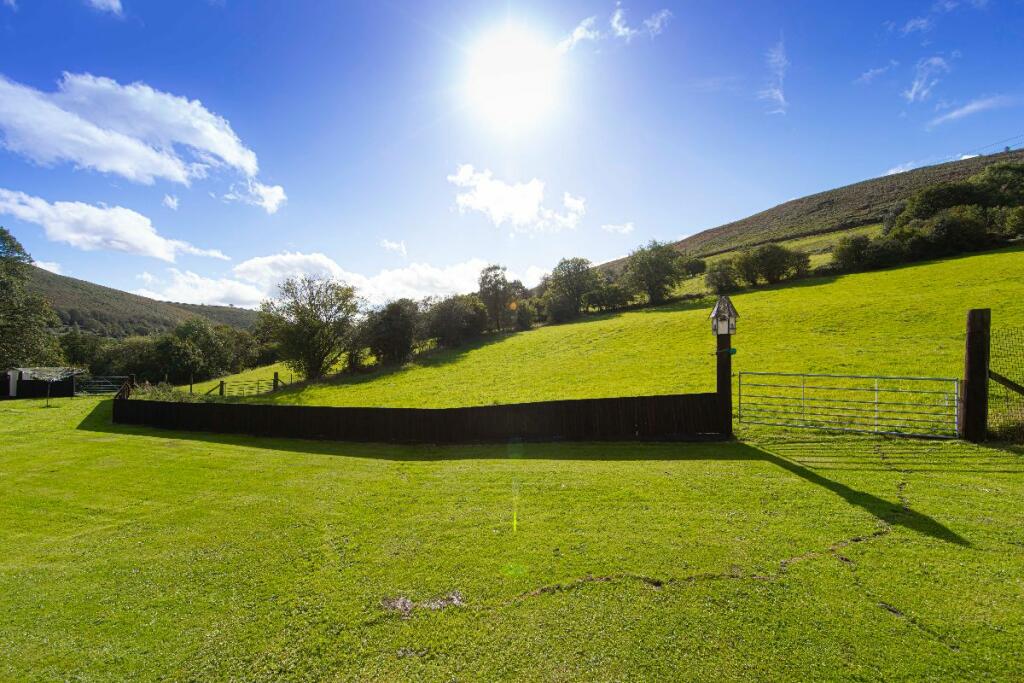 Additional image 61 of Ty'R-y-Wen Farm, Bedlinog, Treharris