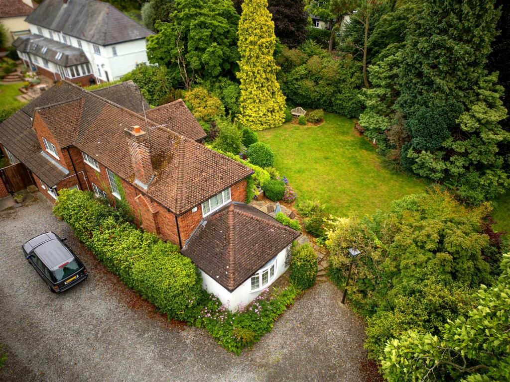 Additional image 38 of Beech Cottage, Wood Lane, Parkgate, Neston